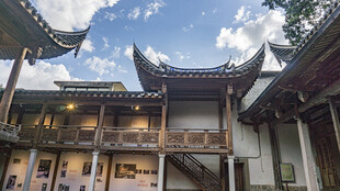 中式古建筑 尽显传统韵味