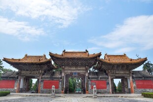 中式古建筑大门