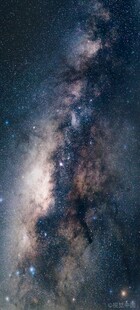 璀璨星空下的神秘宇宙景观
