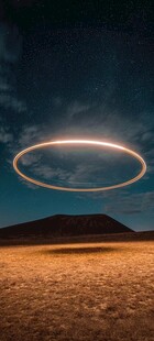 夜空中的神秘环形光晕