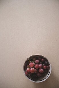 碗中盛放的多彩果实