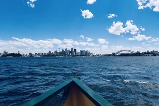 乘船望悉尼城市天际线美景