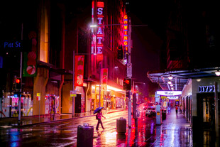悉尼城市街道夜景