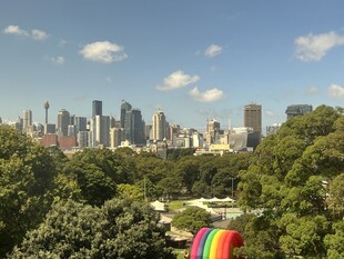 悉尼天际线与彩虹景观