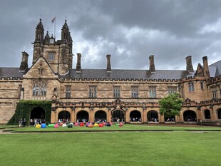 悉尼大学古老建筑景观