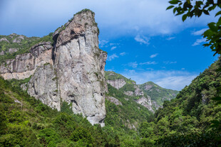 雁荡山巍峨奇峰