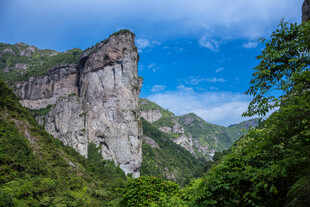 雁荡山壮丽山景