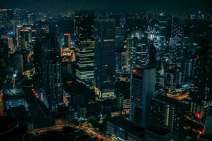繁华都市夜景俯瞰