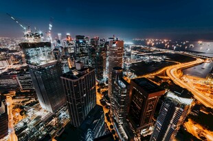 繁华都市夜景俯瞰