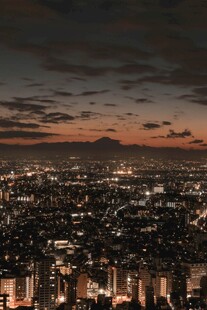 城市夜景璀璨灯火辉煌