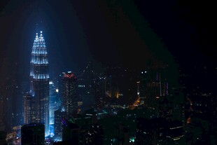 吉隆坡双子塔夜景璀璨