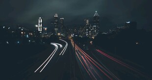 城市夜景车流光影轨迹