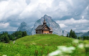 阿尔卑斯山