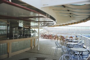 海滨露天休闲餐饮区