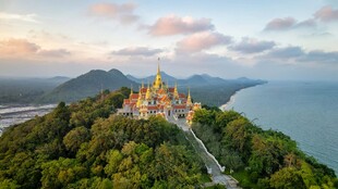 山顶金殿