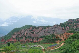 壮丽多彩的山间美景