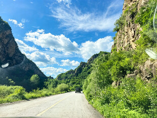 山间公路风景