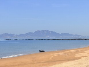 海滨沙滩