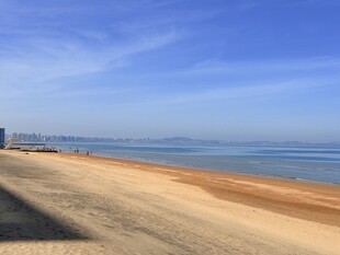 海滨沙滩美景