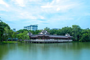 惠州湖畔古建