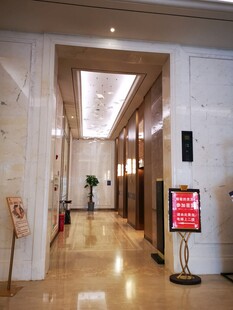 豪华酒店大堂入口景观