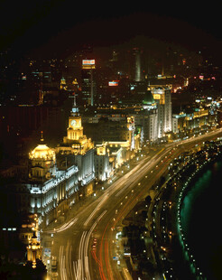 上海外滩璀璨夜景俯瞰