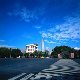 城市街道与建筑风景