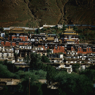 山间村落景观
