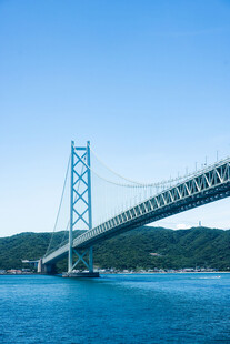 壮观跨海大桥横跨海面