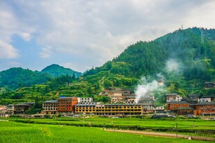 山间村落美景