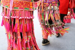 民族风多彩流苏服饰