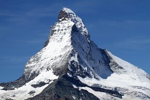 马特洪峰壮丽雪景