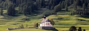 山间小屋田园风光美景