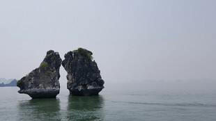 海上礁石