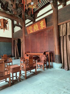 中式古雅厅堂内景陈设