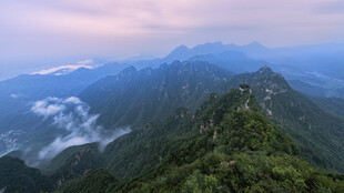 山间云海美景