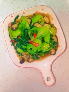 清炒青菜配红椒