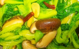 香菇炒生菜
