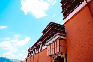 红墙古建筑