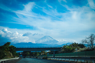 富士山风景蓝天白云美景