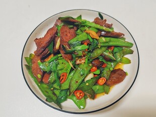 荷兰豆炒肉