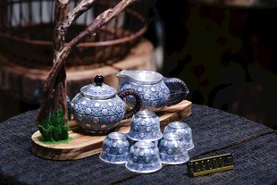 青花瓷茶具