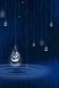 雨滴落入水面的静谧瞬间