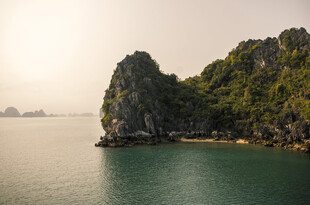 海上岛屿奇峰