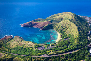 海岛风光美景俯瞰图