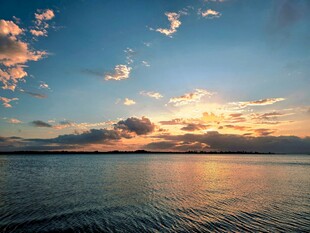 海滨美丽日落美景