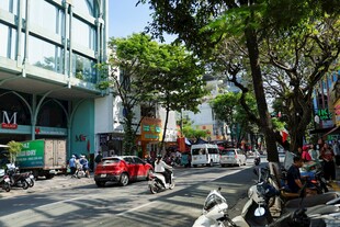 城市街道的日常景象