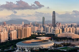 城市天际线与现代建筑景观