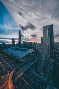 城市黄昏天际线与道路景观