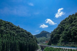 山间公路美景